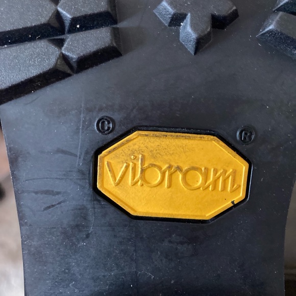 ESCADA “Vibram”soul Golf Shoe - Picture 5 of 5